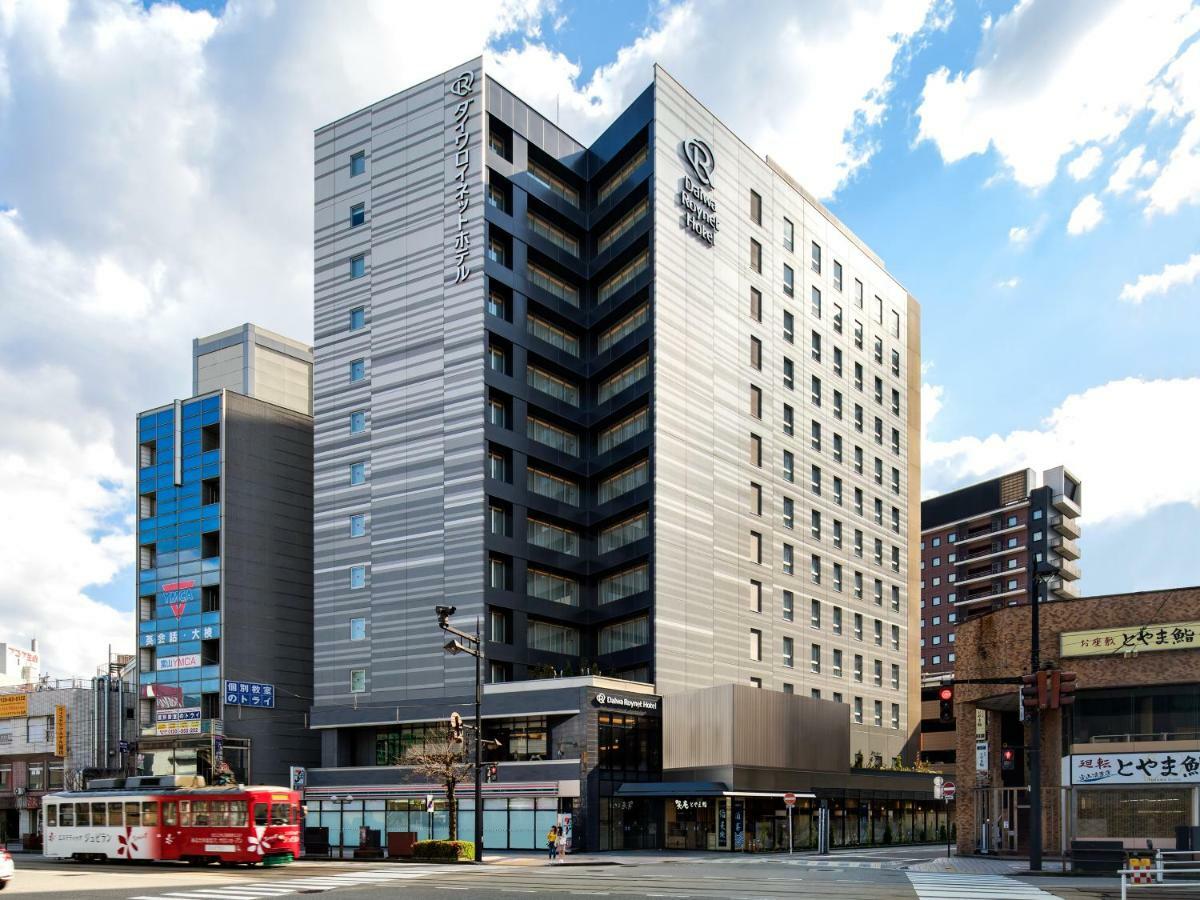 Daiwa Roynet Hotel Toyama-Ekimae Buitenkant foto