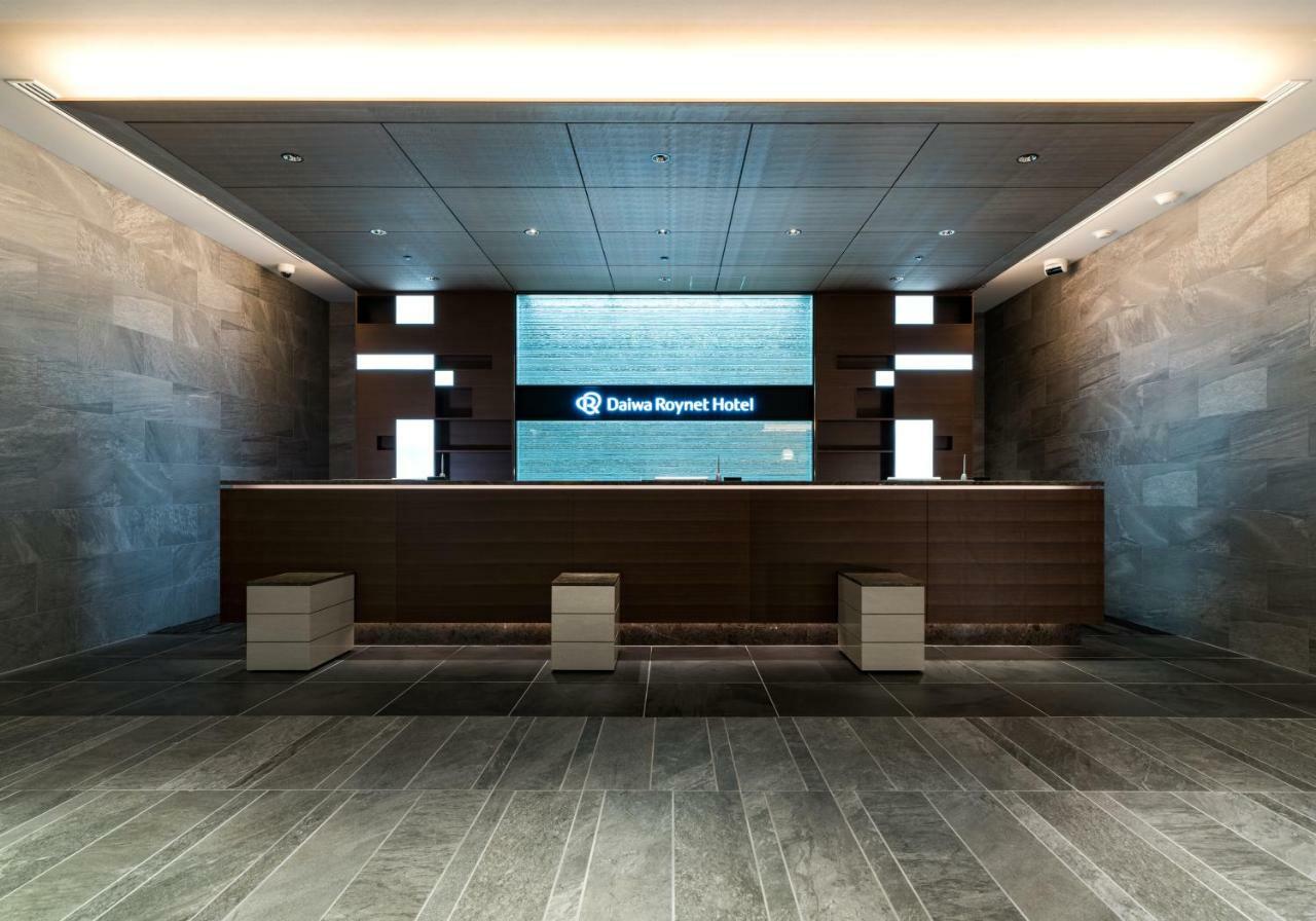 Daiwa Roynet Hotel Toyama-Ekimae Buitenkant foto
